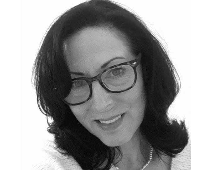 Suzy-Gunn-LanguageCert-Profile